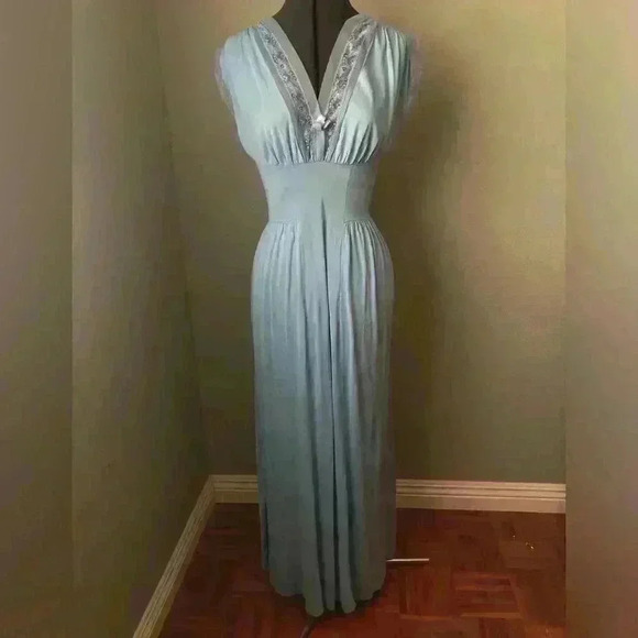 Vtg midcentury blue nylon nightgown slip S-M? - Picture 4 of 6
